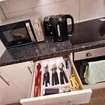 Short Stays At Barking Road