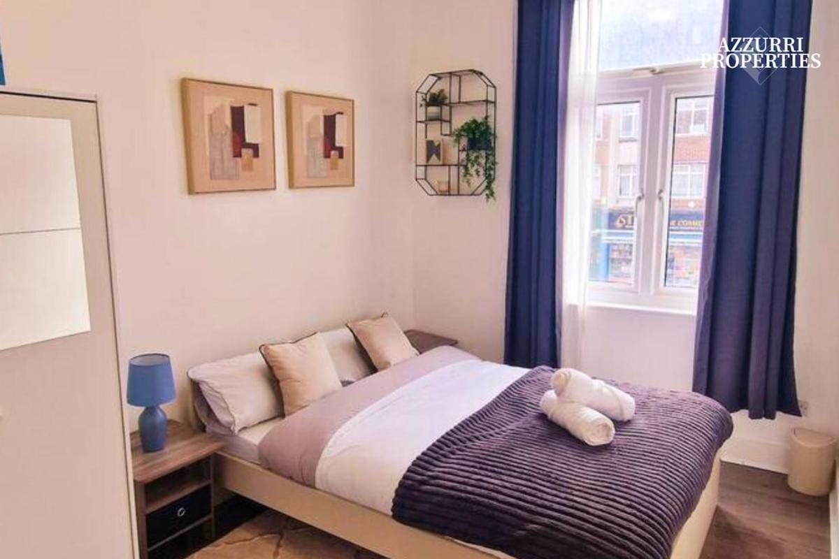 Apartment Short At Barking Road *